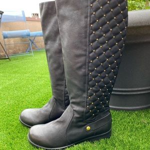 2 Lips Too black y’all boots, size 11 NEW